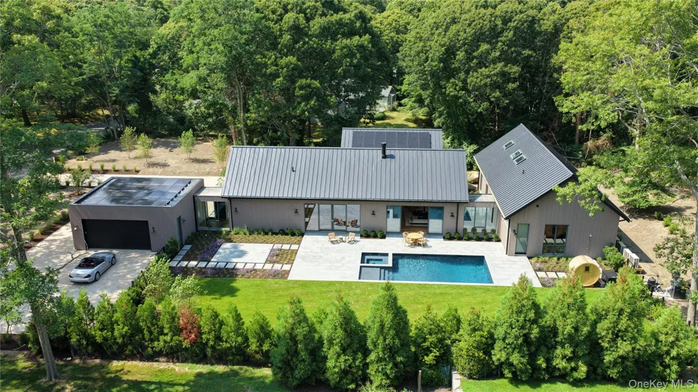 6 Great Circle Drive Shelter Island, NY 11964