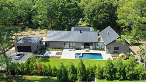 6 Great Circle Drive