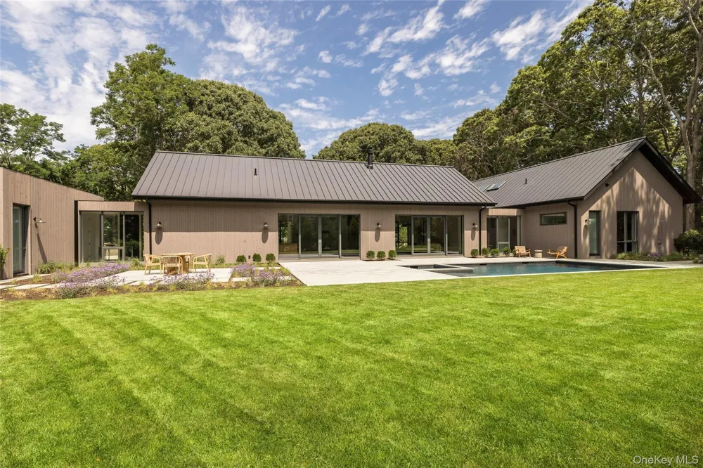 6 Great Circle Drive Shelter Island, NY 11964