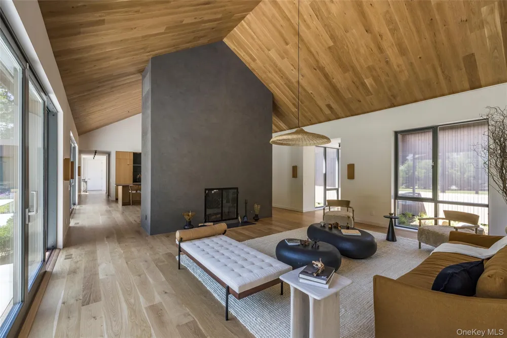 6 Great Circle Drive Shelter Island, NY 11964