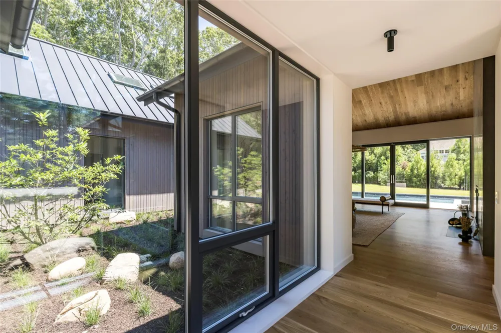 6 Great Circle Drive Shelter Island, NY 11964