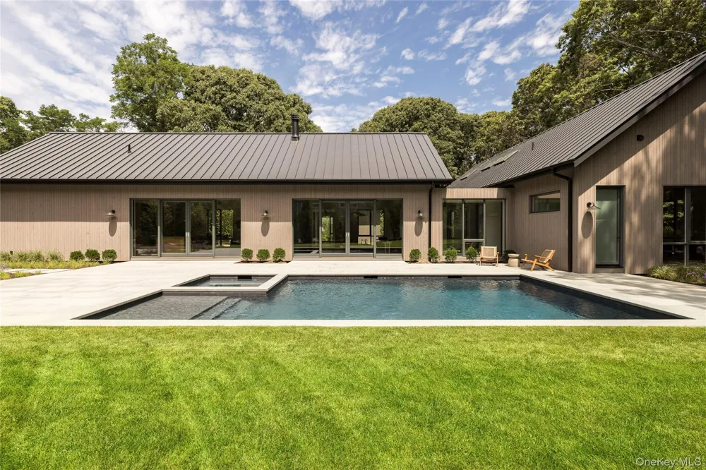 6 Great Circle Drive Shelter Island, NY 11964