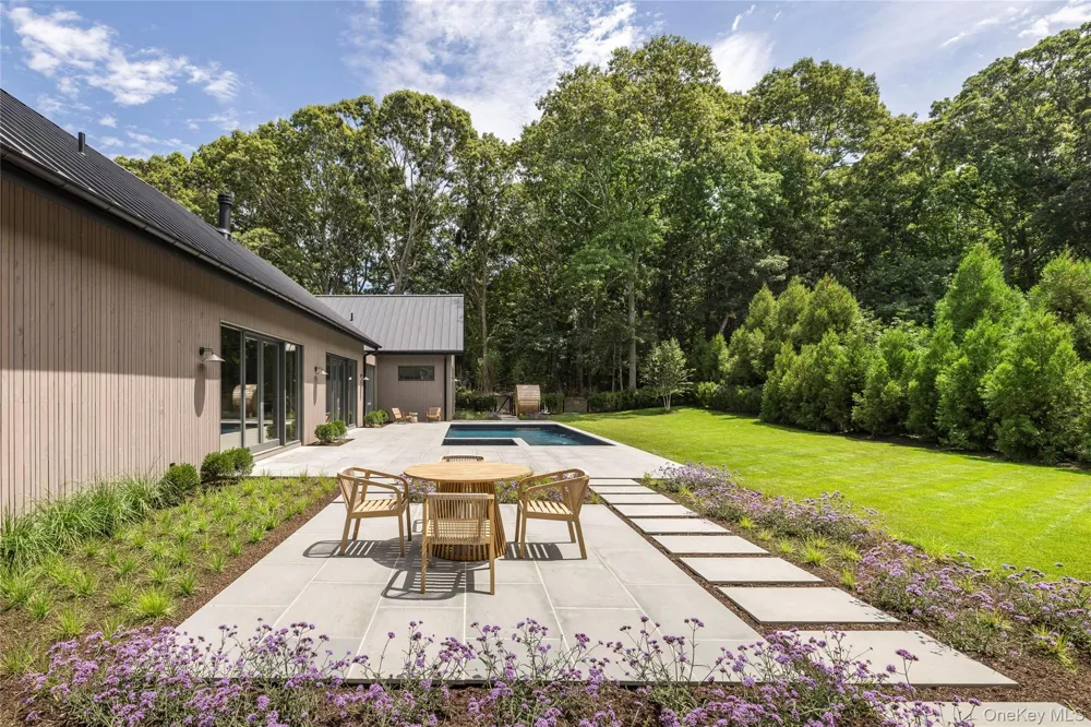 6 Great Circle Drive Shelter Island, NY 11964