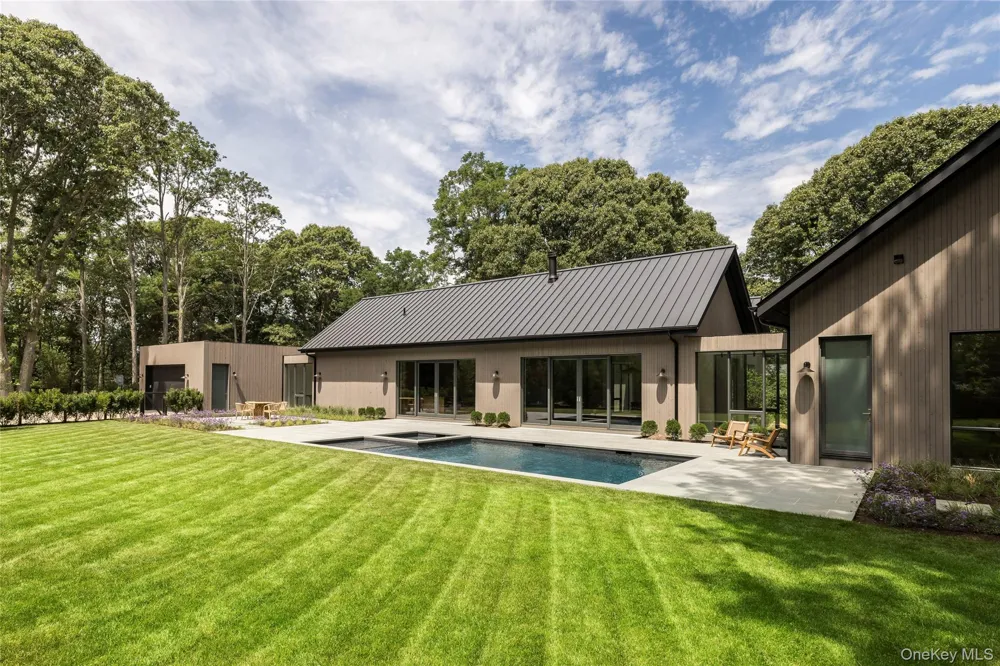 6 Great Circle Drive Shelter Island, NY 11964