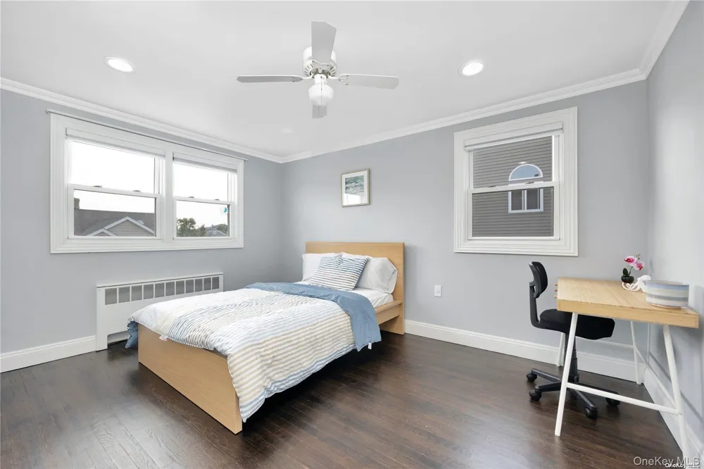 81 Barnes Street Long Beach, NY 11561