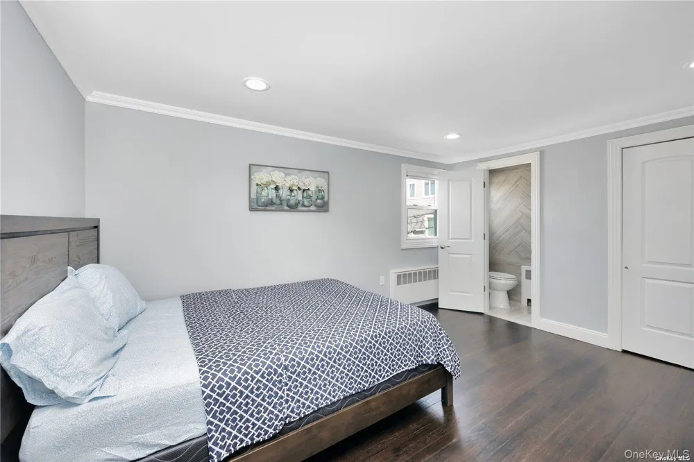 81 Barnes Street Long Beach, NY 11561