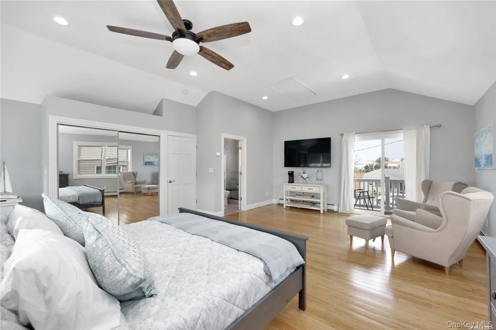81 Barnes Street Long Beach, NY 11561