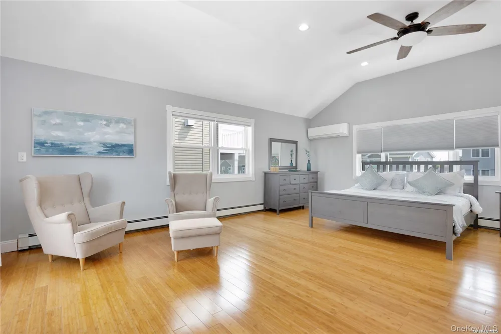 81 Barnes Street Long Beach, NY 11561