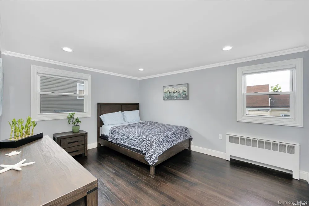 81 Barnes Street Long Beach, NY 11561