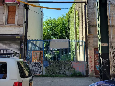 2828 Fulton Street