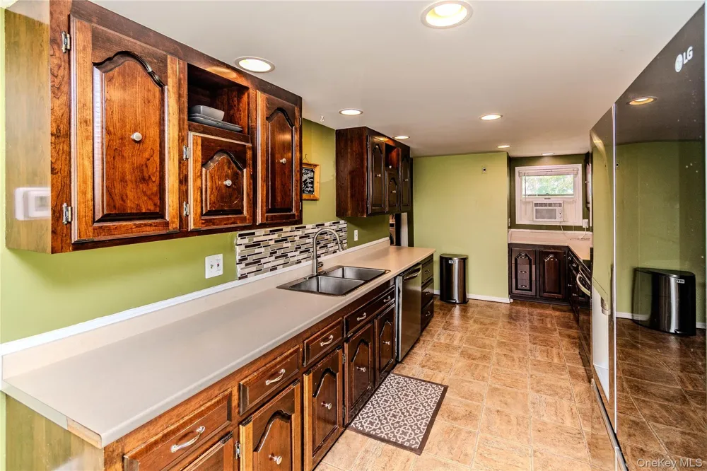 311 Lucas Avenue Kingston, NY 12401