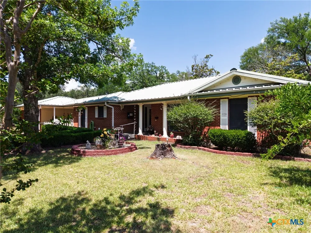 105 LMS LANE Gatesville, TX 76528
