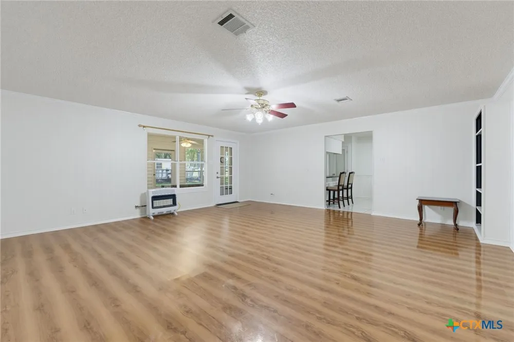 105 LMS LANE Gatesville, TX 76528