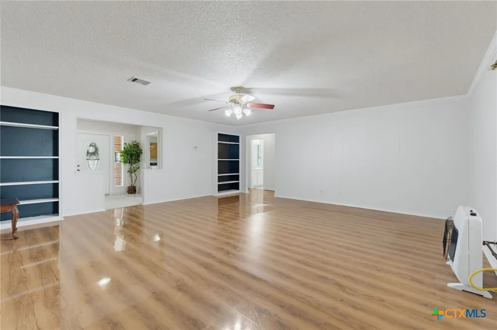105 LMS LANE Gatesville, TX 76528