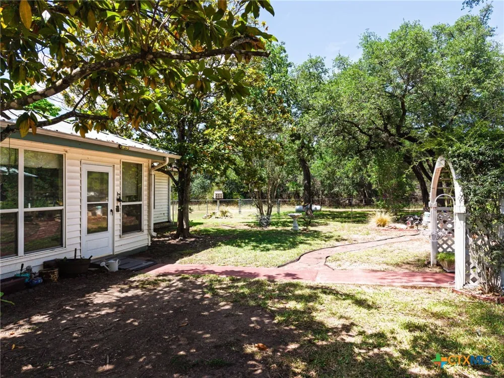105 LMS LANE Gatesville, TX 76528