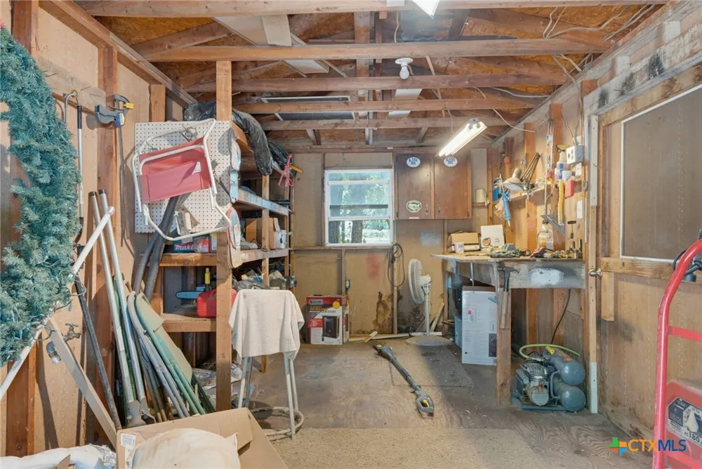 105 LMS LANE Gatesville, TX 76528