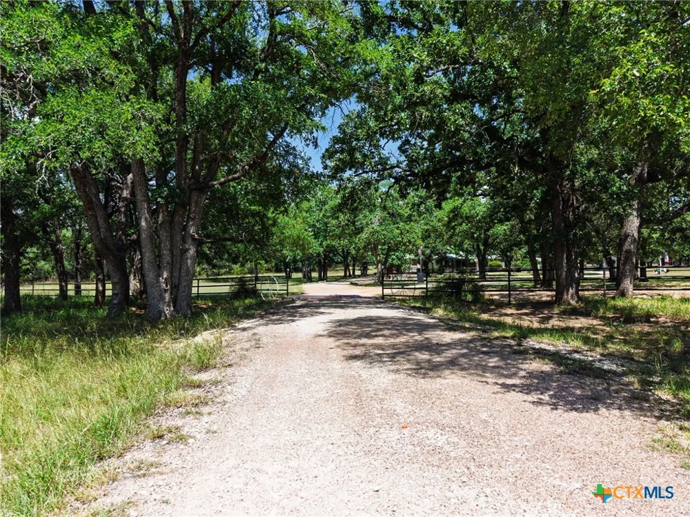 105 LMS LANE Gatesville, TX 76528