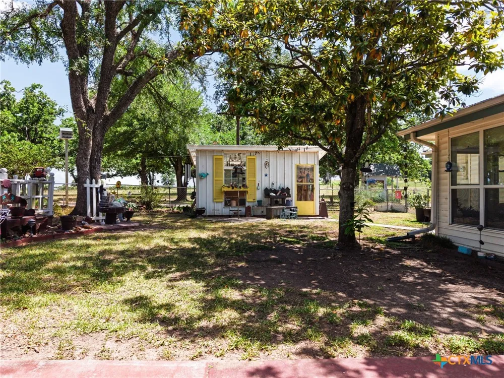 105 LMS LANE Gatesville, TX 76528