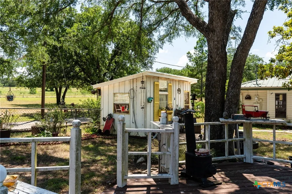 105 LMS LANE Gatesville, TX 76528
