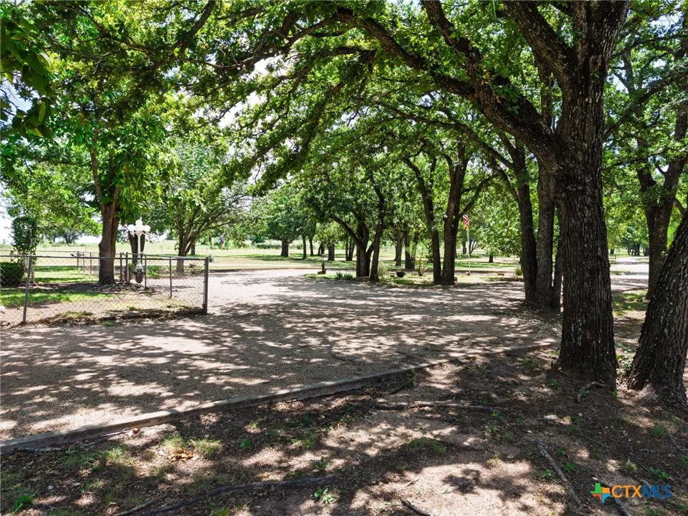 105 LMS LANE Gatesville, TX 76528