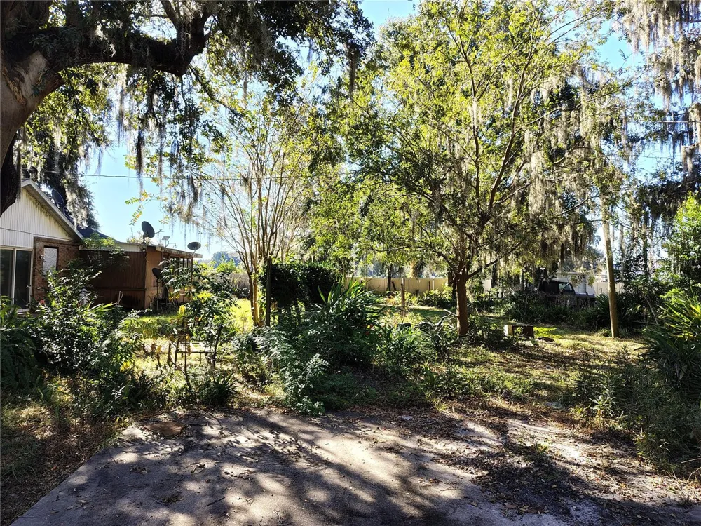 3537 E C 462 Wildwood, FL 34785
