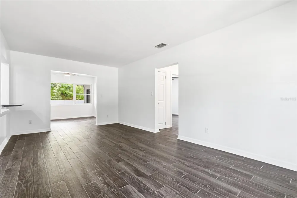 10 S ORION AVENUE Clearwater, FL 33765