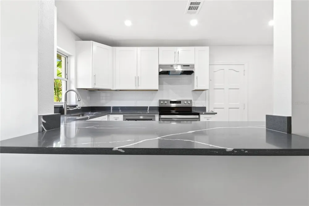 10 S ORION AVENUE Clearwater, FL 33765