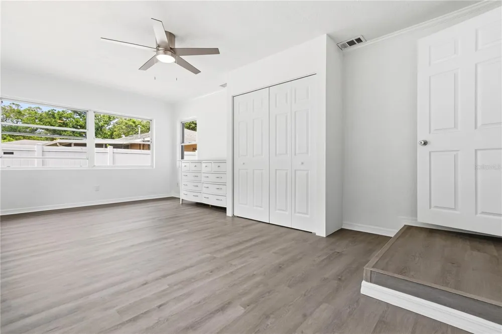 10 S ORION AVENUE Clearwater, FL 33765