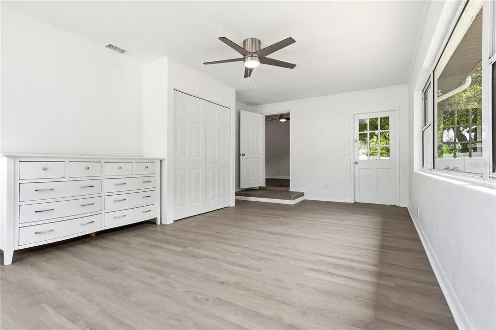 10 S ORION AVENUE Clearwater, FL 33765