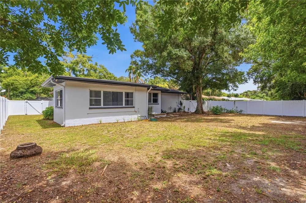 10 S ORION AVENUE Clearwater, FL 33765
