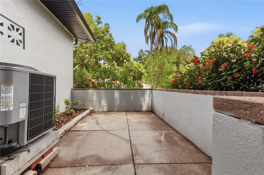 10 S ORION AVENUE Clearwater, FL 33765