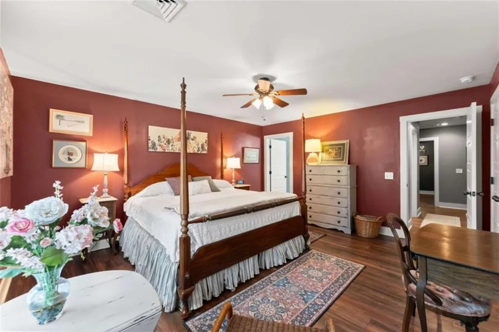 336 Wood Street Cornelia, GA 30531
