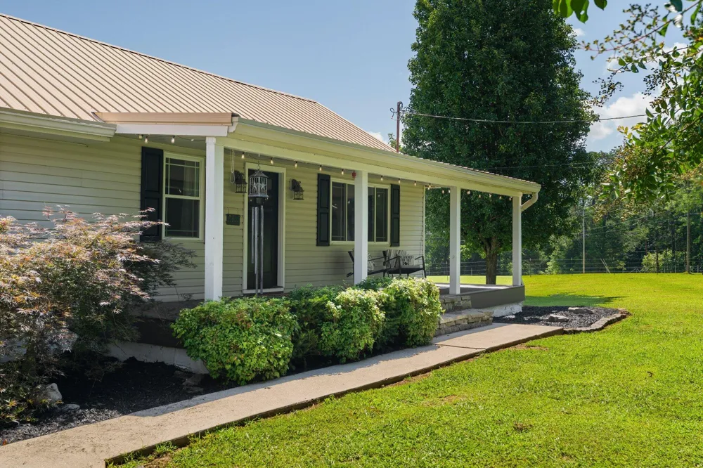 558 Bonds Road Chickamauga, GA 30707