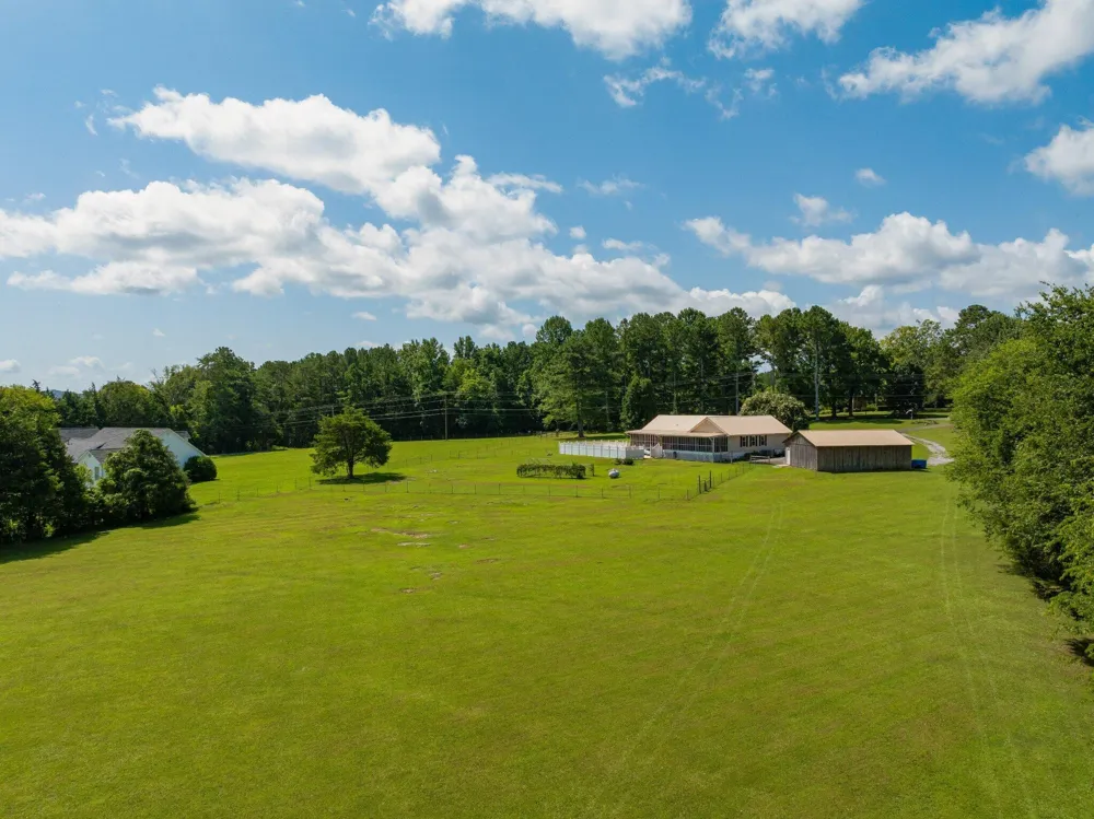 558 Bonds Road Chickamauga, GA 30707