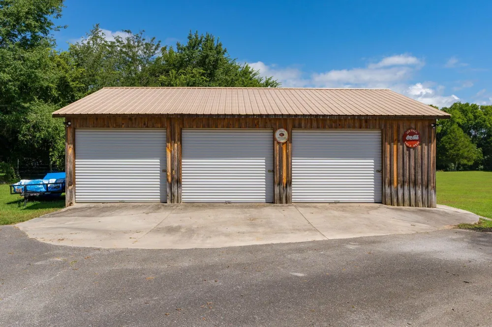 558 Bonds Road Chickamauga, GA 30707
