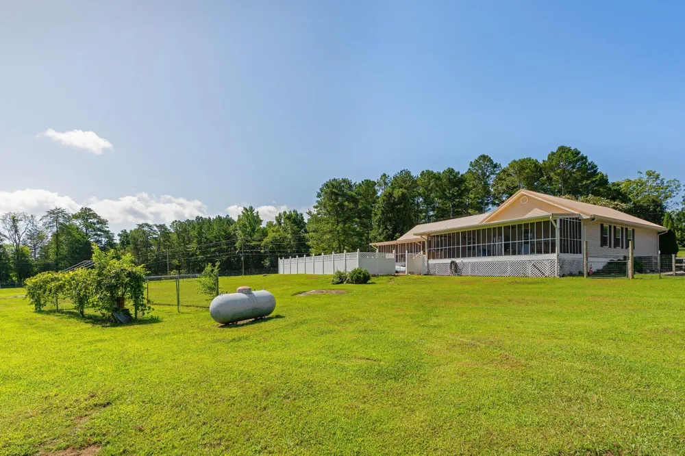 558 Bonds Road Chickamauga, GA 30707