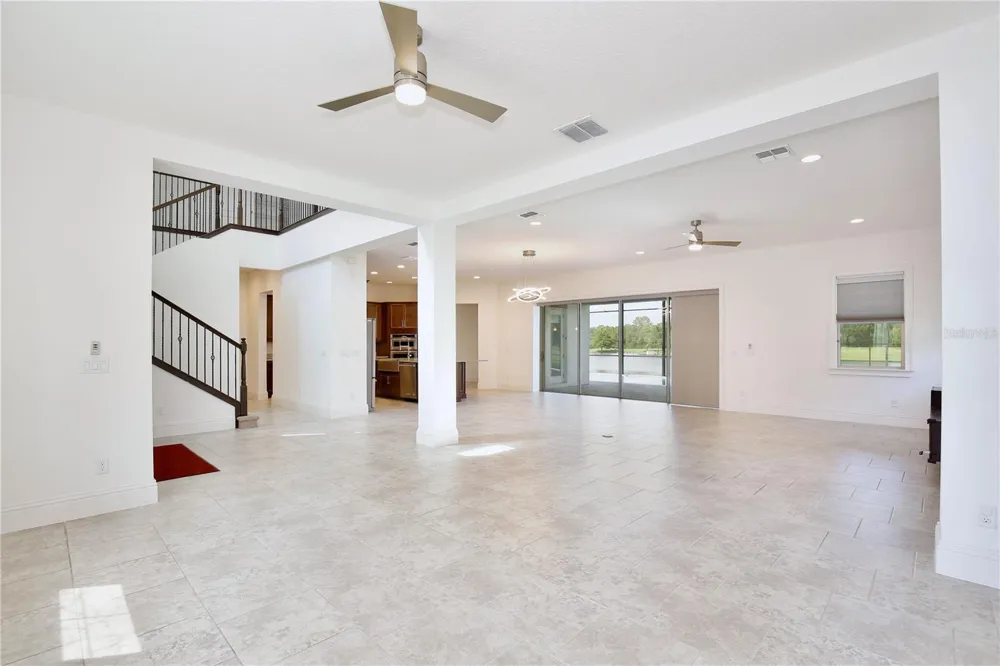 10822 MOBBERLEY CIRCLE Orlando, FL 32832