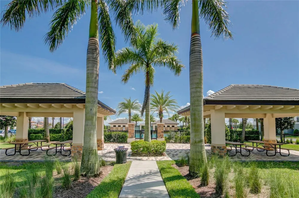 10822 MOBBERLEY CIRCLE Orlando, FL 32832