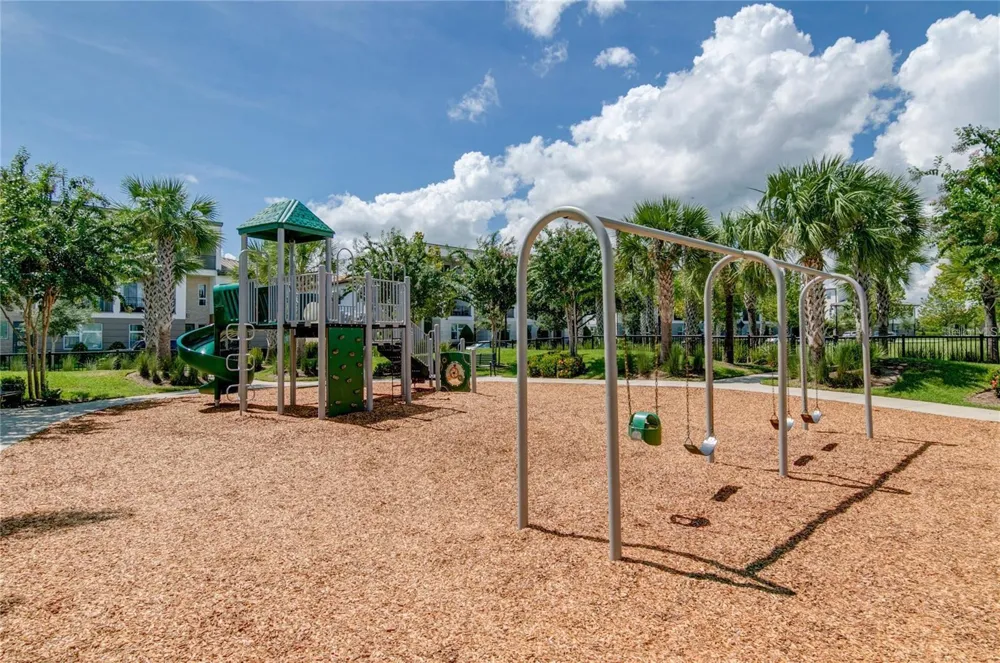 10822 MOBBERLEY CIRCLE Orlando, FL 32832