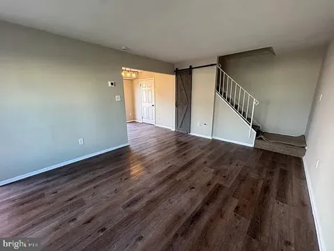 17 LENNOX COURT