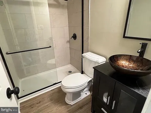 17 LENNOX COURT Sicklerville, NJ 08081