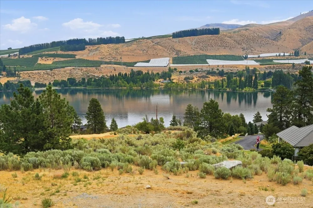 15316 Lakeview Street Entiat, WA 98822