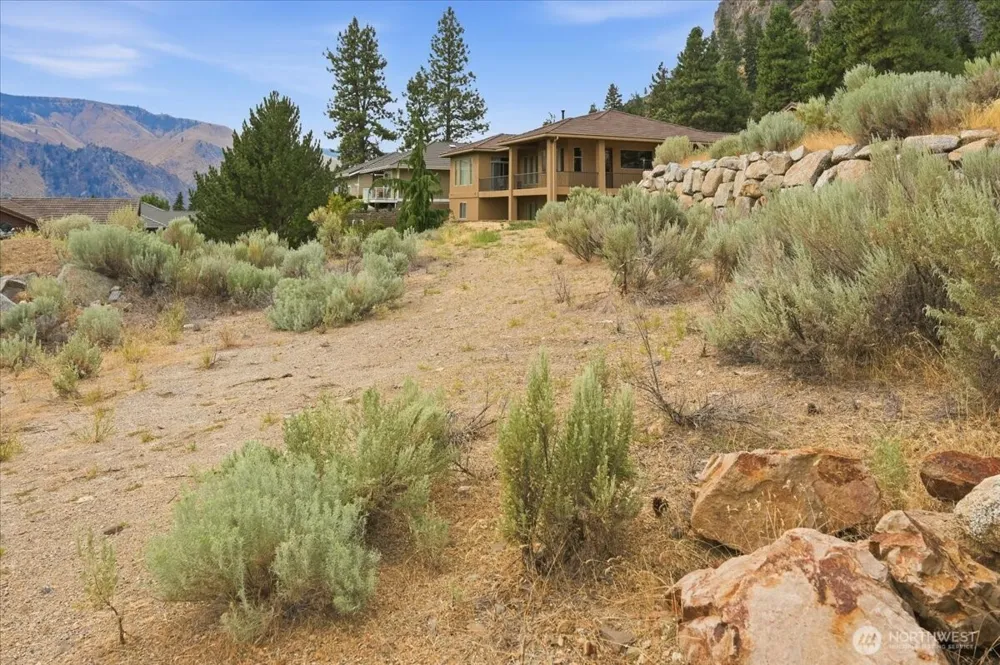 15316 Lakeview Street Entiat, WA 98822