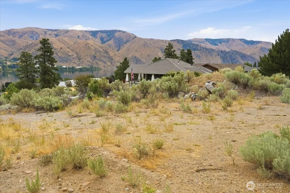 15316 Lakeview Street Entiat, WA 98822