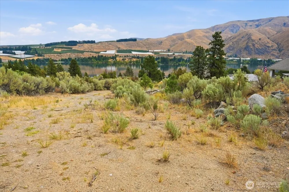 15316 Lakeview Street Entiat, WA 98822