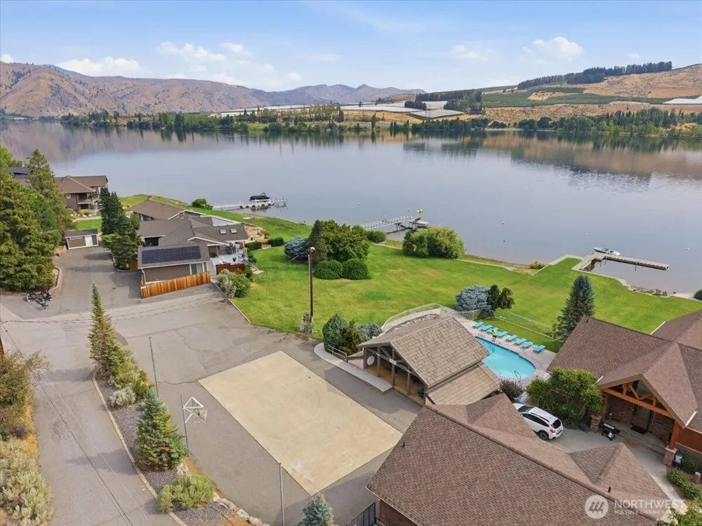15316 Lakeview Street Entiat, WA 98822