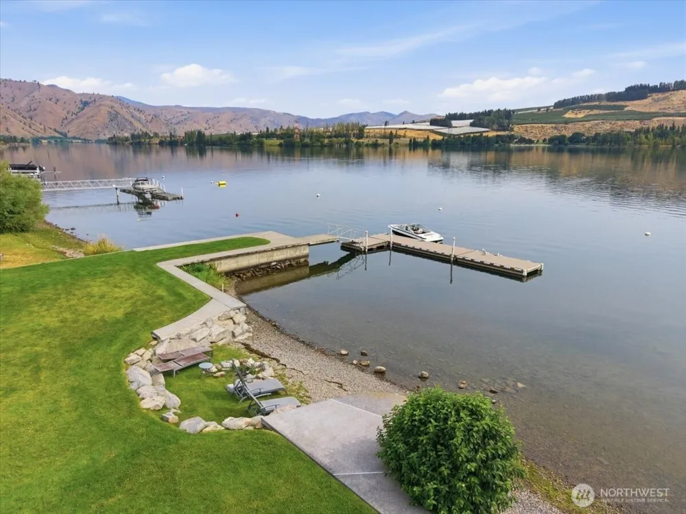 15316 Lakeview Street Entiat, WA 98822