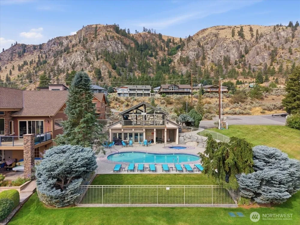 15316 Lakeview Street Entiat, WA 98822