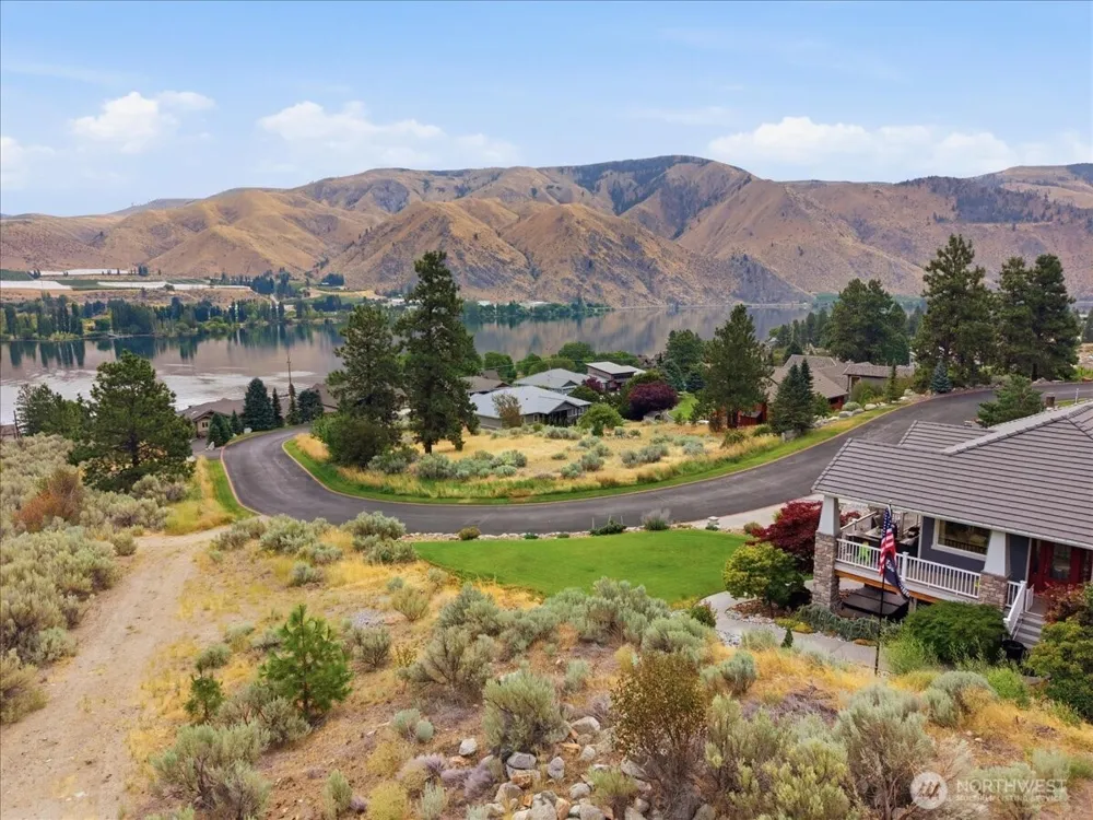15316 Lakeview Street Entiat, WA 98822