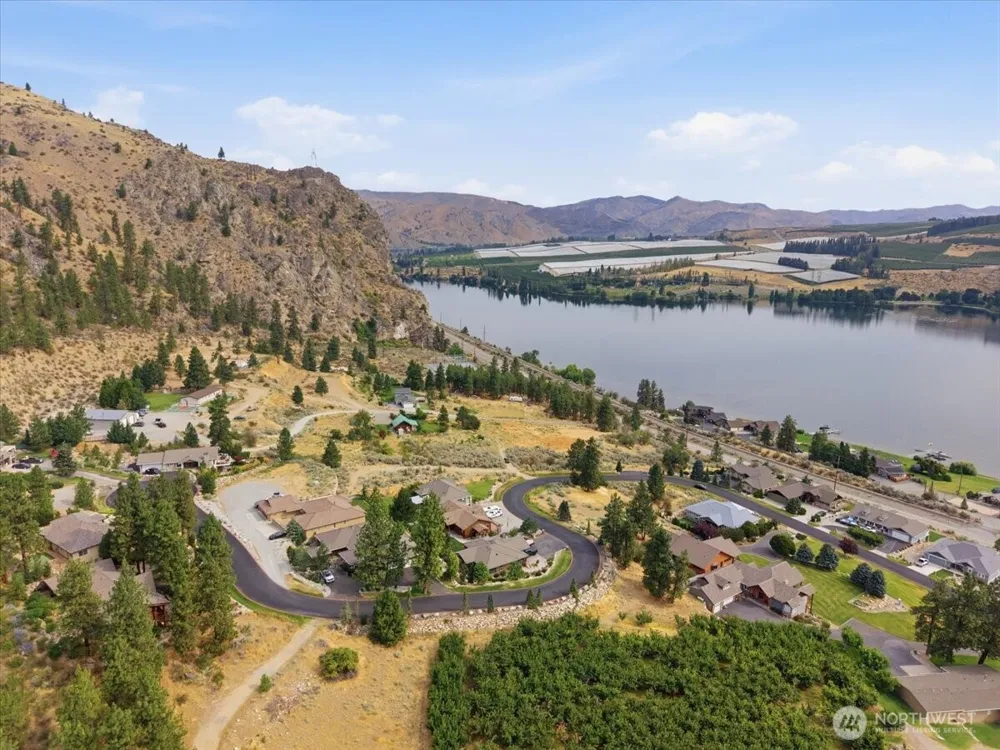 15316 Lakeview Street Entiat, WA 98822